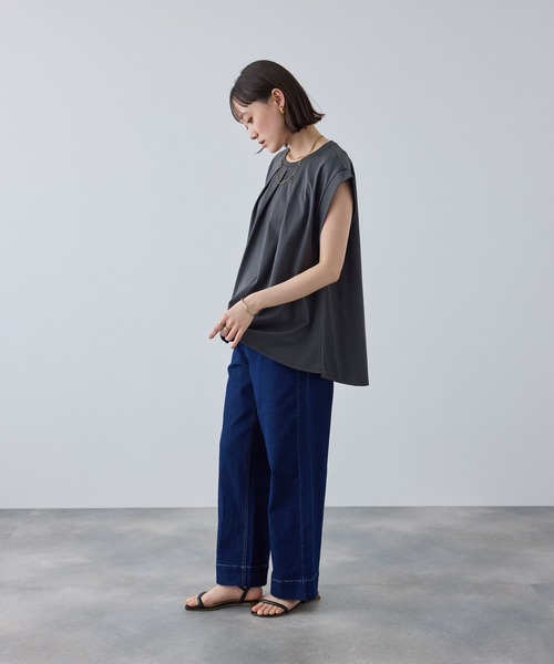 CROSS FUNCTION(クロスファンクション)の「《汗染み防止》エブ楽 天竺フロントタックノースリーブTシャツ【CROSS FUNCTION/クロスファンクション】(Tシャツ/カットソー・レディース・チャコールグレー/オフホワイト・L/LL/M)」の17枚目の写真