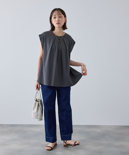 CROSS FUNCTION(クロスファンクション)の「《汗染み防止》エブ楽 天竺フロントタックノースリーブTシャツ【CROSS FUNCTION/クロスファンクション】(Tシャツ/カットソー・レディース・チャコールグレー/オフホワイト・L/LL/M)」の20枚目の写真