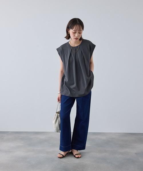CROSS FUNCTION(クロスファンクション)の「《汗染み防止》エブ楽 天竺フロントタックノースリーブTシャツ【CROSS FUNCTION/クロスファンクション】(Tシャツ/カットソー・レディース・チャコールグレー/オフホワイト・L/LL/M)」の19枚目の写真