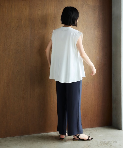 CROSS FUNCTION(クロスファンクション)の「《汗染み防止》エブ楽 天竺フロントタックノースリーブTシャツ【CROSS FUNCTION/クロスファンクション】(Tシャツ/カットソー・レディース・チャコールグレー/オフホワイト・L/LL/M)」の7枚目の写真