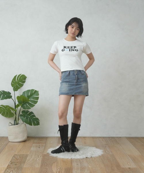FCMM（エフシーエムエム）の「LOGO PRINT TEE/ロゴプリントTEE（Tシャツ/カットソー・レディース・ブラック/ホワイト・MEDIUM/SMALL）」の14枚目の写真