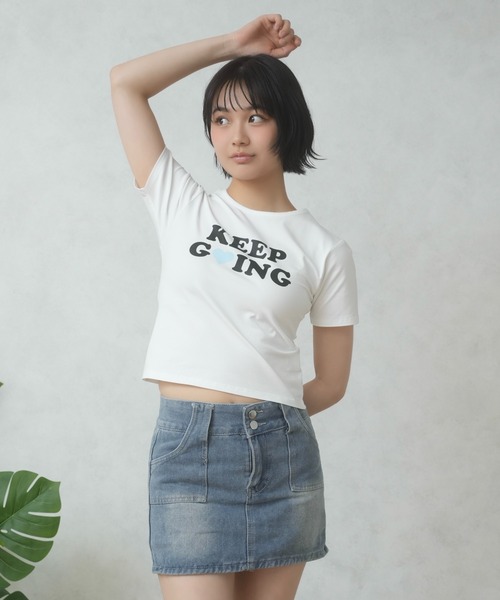 FCMM（エフシーエムエム）の「LOGO PRINT TEE/ロゴプリントTEE（Tシャツ/カットソー・レディース・ブラック/ホワイト・MEDIUM/SMALL）」の12枚目の写真