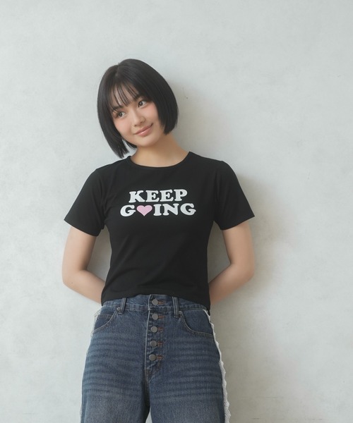 FCMM（エフシーエムエム）の「LOGO PRINT TEE/ロゴプリントTEE（Tシャツ/カットソー・レディース・ブラック/ホワイト・MEDIUM/SMALL）」の16枚目の写真