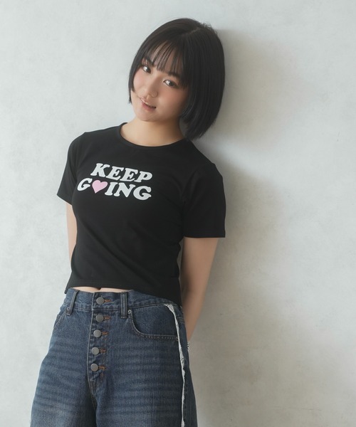 FCMM（エフシーエムエム）の「LOGO PRINT TEE/ロゴプリントTEE（Tシャツ/カットソー・レディース・ブラック/ホワイト・MEDIUM/SMALL）」の17枚目の写真