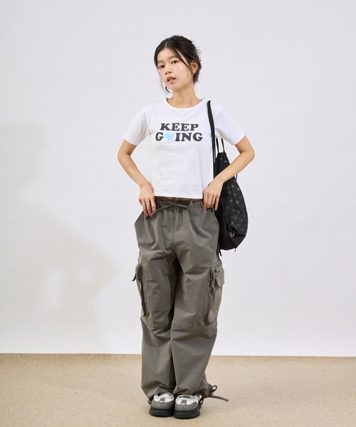 FCMM（エフシーエムエム）の「LOGO PRINT TEE/ロゴプリントTEE（Tシャツ/カットソー・レディース・ブラック/ホワイト・MEDIUM/SMALL）」の21枚目の写真