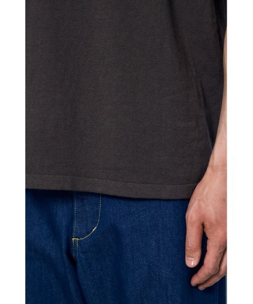 AZUL by moussy(アズールバイマウジー)の「リネンブレンドニットTシャツ(ニット/セーター・メンズ・ライトブラック/ライトグレー/ライトブルー・MEDIUM/SMALL/LARGE)」の6枚目の写真