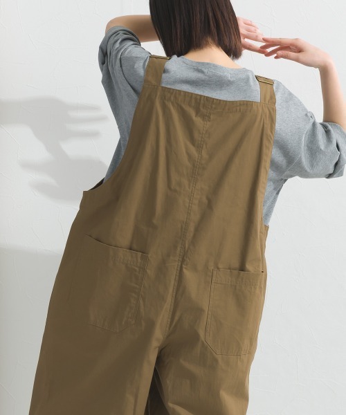 OMNES（オムネス）の「ウォッシュ加工 ダンプサロペット（サロペット/オーバーオール・レディース・カーキ/ブラック/イエロー/ベージュ・FREE）」の14枚目の写真