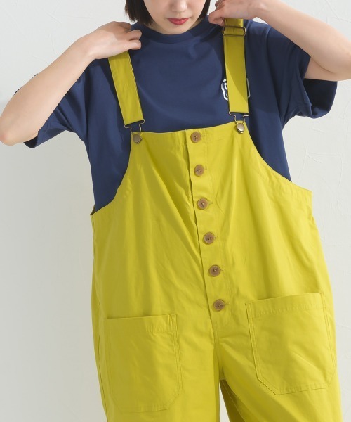 OMNES（オムネス）の「ウォッシュ加工 ダンプサロペット（サロペット/オーバーオール・レディース・カーキ/ブラック/イエロー/ベージュ・FREE）」の20枚目の写真