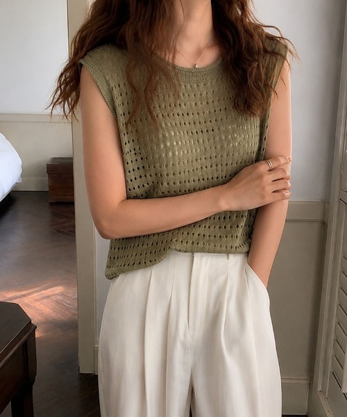 mielu(ミエル)の「透かし編みノースリーブニット(ニット/セーター・レディース・ベージュ/イエロー/ブラック・FREE)」の8枚目の写真