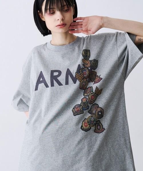 SeeSew(シーソー)の「【UNISEX】ARMY WAPPEN PRINT TEE/アーミーワッペンプリントTシャツ(Tシャツ/カットソー・メンズ・グレー/サックスブルー・M/L)」の7枚目の写真