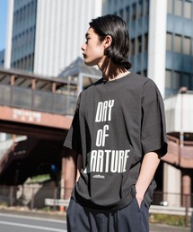 THOUSAND MILE | 【THOUSAND MILE(サウザンドマイル)】プリントTシャツ[吸水速乾・抗ピリング・抗菌防臭](Tシャツ/カットソー)