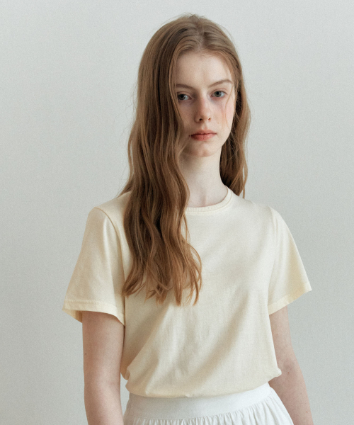 YUPPE（ヨッペ）の「ベーシックテンセルTシャツ_クリーム（Tシャツ/カットソー・レディース・その他・SMALL/MEDIUM）」の2枚目の写真