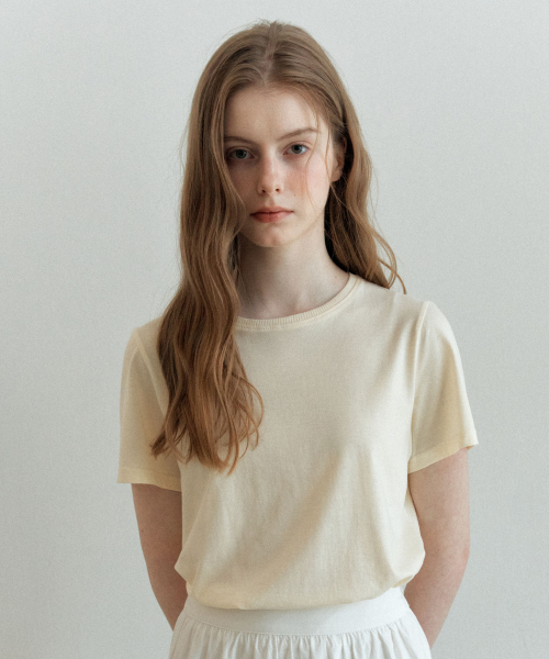 YUPPE（ヨッペ）の「ベーシックテンセルTシャツ_クリーム（Tシャツ/カットソー・レディース・その他・SMALL/MEDIUM）」の3枚目の写真