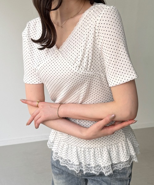 junoah（ジュノア）の「レースドッキングドットリブトップス（Tシャツ/カットソー・レディース・グレー/ホワイト/ブラック・SMALL/MEDIUM/LARGE）」の5枚目の写真
