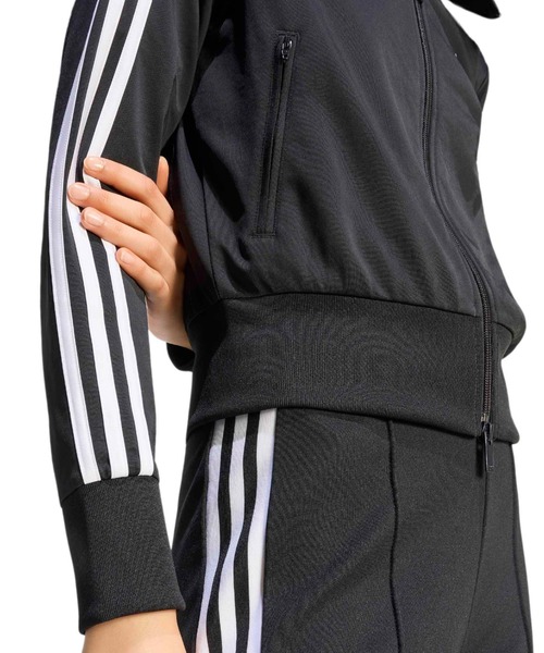 adidas（アディダス）の「adidas FIREBIRD CLASSIC TRACK TOP / アディダス ファイヤーバード クラシック トラックトップ（ジャージ・レディース・ブラック・S/M/L）」の6枚目の写真