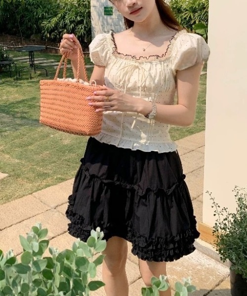 Sibra(シブラ)の「【リネンブレンド・シュシュ付き】ドット柄パフスリーブリボンブラウス(シャツ/ブラウス・レディース・ネイビー/ホワイト/アイボリー・M)」の11枚目の写真
