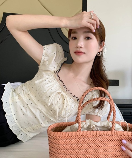 Sibra(シブラ)の「【リネンブレンド・シュシュ付き】ドット柄パフスリーブリボンブラウス(シャツ/ブラウス・レディース・ネイビー/ホワイト/アイボリー・M)」の10枚目の写真