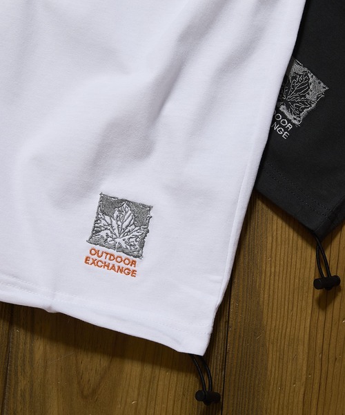 OUTDOOR EXCHANGE(アウトドアエクスチェンジ)の「【OUTDOOR EXCHANGE/アウトドアエクスチェンジ】×【ZERO STAIN/ゼロステイン】コラボ 裾ドローコード 胸ポケット Tシャツ(Tシャツ/カットソー・メンズ・ホワイト/スミクロ・MEDIUM/LARGE)」の9枚目の写真