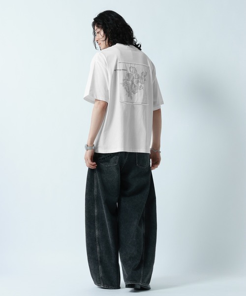RAGEBLUE(レイジブルー)の「【接触冷感/吸水速乾 】FLOWER STITCH PRINT T-SHIRT/フラワー刺繍プリントTシャツ(Tシャツ/カットソー・メンズ・グレー/ブルー/ホワイト・MEDIUM/LARGE)」の8枚目の写真