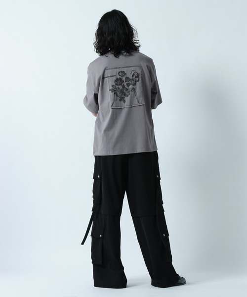 RAGEBLUE(レイジブルー)の「【接触冷感/吸水速乾 】FLOWER STITCH PRINT T-SHIRT/フラワー刺繍プリントTシャツ(Tシャツ/カットソー・メンズ・グレー/ブルー/ホワイト・MEDIUM/LARGE)」の16枚目の写真