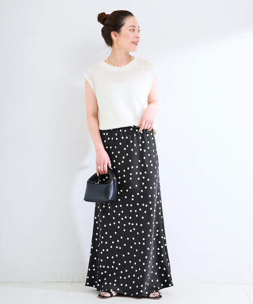 B.C STOCK(ベーセーストック)の「DOTプリントマーメイドスカート(スカート・レディース・ブラック/ブラウン・SMALL/MEDIUM)」の3枚目の写真