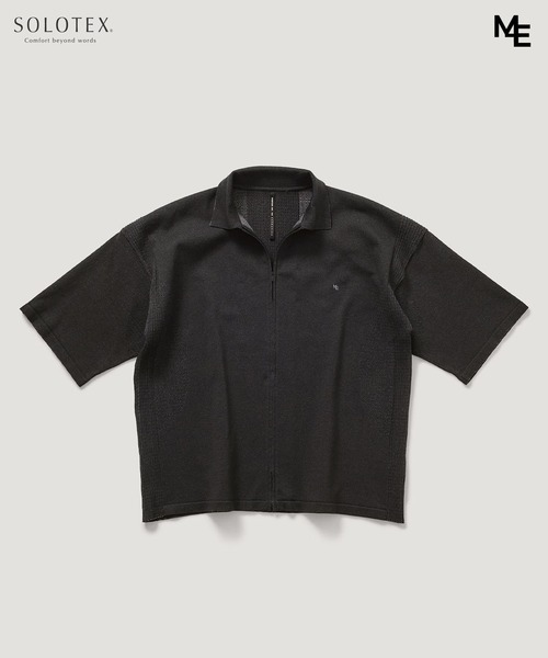 ESTNATION(エストネーション)の「MINOTAUR INST. FOR ESTNATION / WASHI+SOLOTEX ShortSleeve ZipPolo(ニット/セーター・メンズ・ライトグレー/ブラック/ライラック・MEDIUM/LARGE)」の2枚目の写真