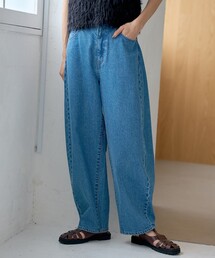 バックベルト付き カーブシルエット ワイドデニムパンツ