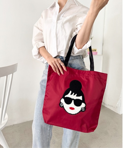 HAPPY FACE(ハッピーフェイス)の「EMMA 顔相良刺?新トート RD(トートバッグ・レディース・レッド・ONE SIZE)」の4枚目の写真