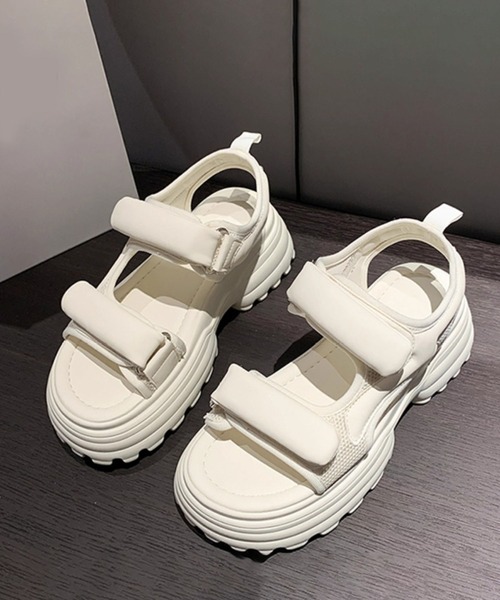 aimoha(アイモハ)の「厚底サンダル(サンダル・レディース・ブラック/オフホワイト・24.5cm/23.5cm/25.0cm/24.0cm)」の13枚目の写真