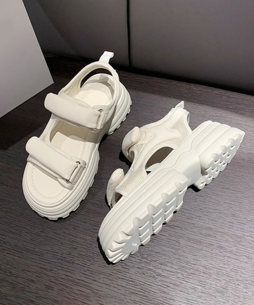 aimoha(アイモハ)の「厚底サンダル(サンダル・レディース・ブラック/オフホワイト・24.5cm/23.5cm/25.0cm/24.0cm)」の14枚目の写真