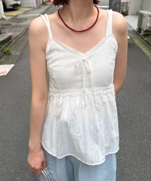mebole(メボレ)の「front ribbon lace camisole(キャミソール・レディース・ホワイト・FREE)」の6枚目の写真