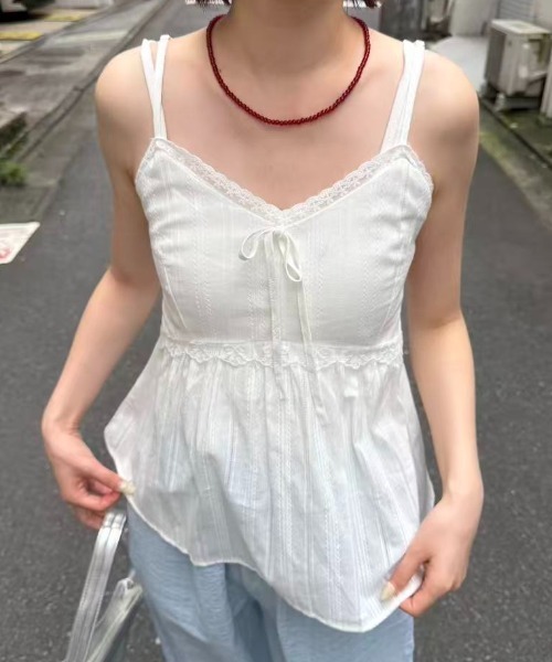 mebole(メボレ)の「front ribbon lace camisole(キャミソール・レディース・ホワイト・FREE)」の9枚目の写真