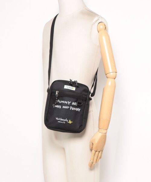 Port（ポート）の「【 Mark Gonzales / マークゴンザレス 】 POUCH SHOULDER BAG（ショルダーバッグ・メンズ・オフホワイト/ブラック/ブラック系その他/グレー・FREE）」の8枚目の写真