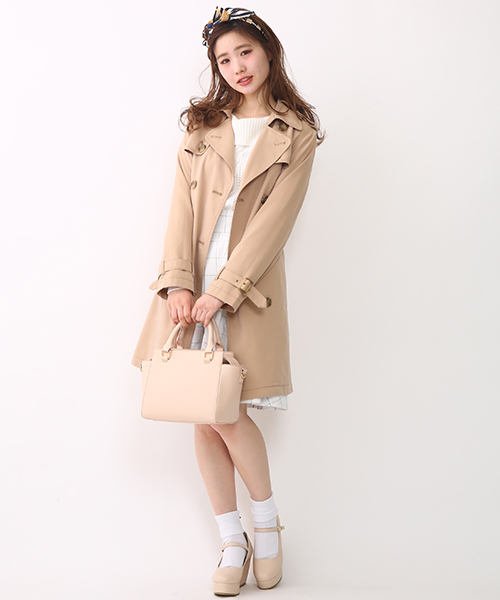 one after another NICE CLAUP(ワンアフターアナザーナイスクラップ)の「【ナイスクラップ】トレンチコート(トレンチコート・レディース・ライトベージュ/ベージュ/ネイビー・MEDIUM/LARGE)」の11枚目の写真