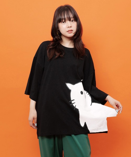ScoLar Parity（スカラーパリティ）の「362131：おててつなぎ ネコorラビルTシャツ（Tシャツ/カットソー・レディース・チャコールグレー/ブラック/オフホワイト/パープル・M）」の3枚目の写真