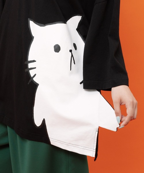 ScoLar Parity（スカラーパリティ）の「362131：おててつなぎ ネコorラビルTシャツ（Tシャツ/カットソー・レディース・チャコールグレー/ブラック/オフホワイト/パープル・M）」の9枚目の写真