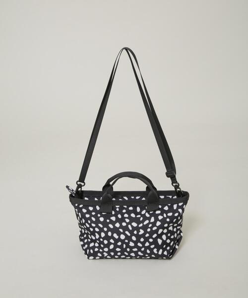 OUTDOOR PRODUCTS(アウトドアプロダクツ)の「OUTDOOR PRODUCTS/【別注】OUTDOOR PRODUCTS Boat Shaped Mini Bag(ショルダーバッグ・レディース・アイボリー/ブラック・F)」の5枚目の写真