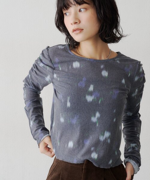Kastane(カスタネ)の「ニュアンスブルームトップス(Tシャツ/カットソー・レディース・アイボリー/ホワイト系その他/グレー/ブラウン/ブラック・FREE)」の3枚目の写真