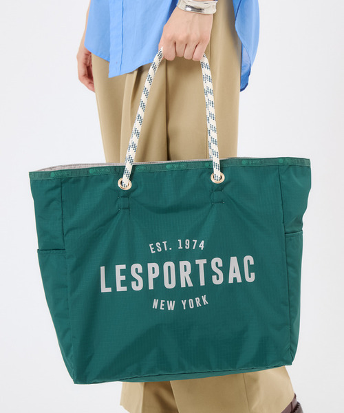 LeSportsac(レスポートサック)の「LARGE 2 WAY TOTE 2ウェイエデングリーン/ストーン(トートバッグ・レディース・グリーン・FREE)」の2枚目の写真