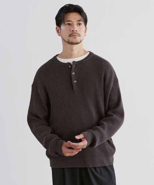 LIL VENDARS(リルヴェンダース)の「Buyer's Select / リブ編みヘンリーネックコットンニット(ニット/セーター・メンズ・ネイビー/グレー/ブラウン/ブラック/チャコール/ホワイト/モカ・S/M/L/XL)」の5枚目の写真