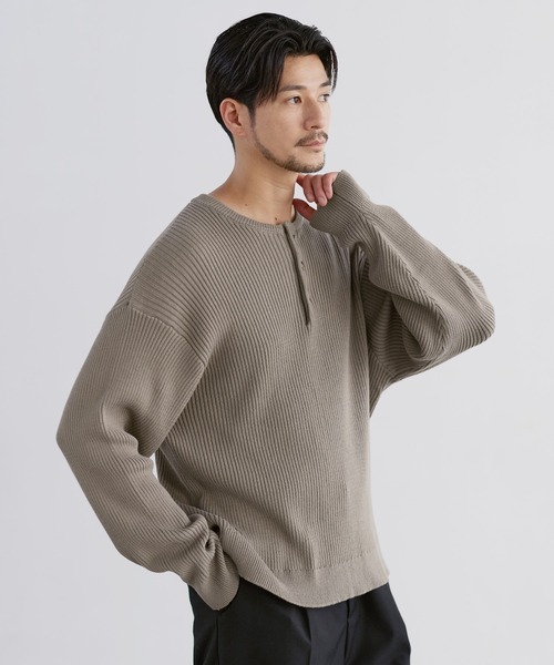 LIL VENDARS(リルヴェンダース)の「Buyer's Select / リブ編みヘンリーネックコットンニット(ニット/セーター・メンズ・ネイビー/グレー/ブラウン/ブラック/チャコール/ホワイト/モカ・S/M/L/XL)」の6枚目の写真