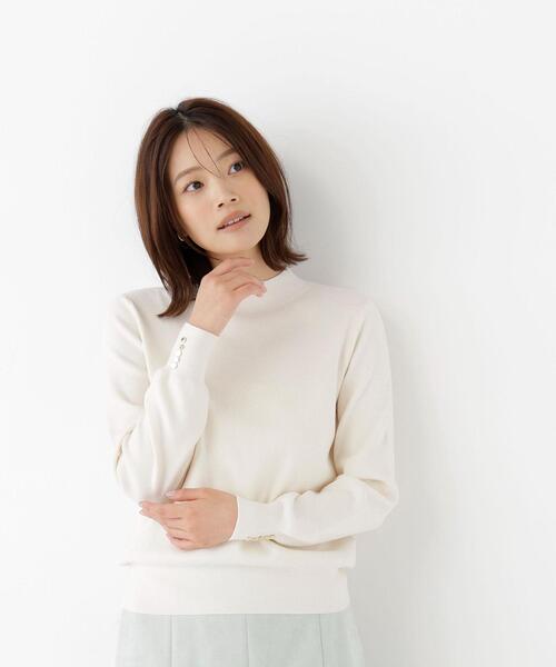 NATURAL BEAUTY BASIC(ナチュラルビューティーベーシック)の「総針ベーシックシリーズ長袖 ハイネックニット(ニット/セーター・レディース・チャコールグレー/ブルー/オフホワイト/バーガンディー・FREE)」の10枚目の写真