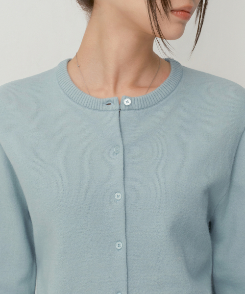 MUSINSA STANDARD WOMAN（ムシンサスタンダードウーマン）の「ウィメンズエッセンシャルラウンドネックカーディガン[ミントグレー]（カーディガン/ボレロ・レディース・その他・MEDIUM/LARGE/SMALL/X-SMALL）」の4枚目の写真