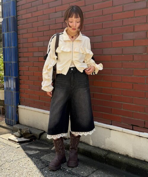 w closet(ダブルクローゼット)の「フリルラインブルゾン(ミリタリージャケット・レディース・サックスブルー/ピンク/ネイビー/アイボリー/イエロー・MEDIUM/SMALL)」の16枚目の写真