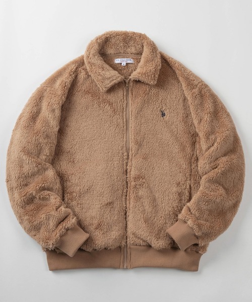 U.S. POLO ASSN.(ユーエスポロアッスン)の「【80】【U.S. POLO ASSN./ユーエスポロアッスン】ポロ襟 ボアフリース ブルゾン/ジャケット/ライトアウター/ワンポイント刺繍/ダブルフェイス/トラッド/プレッピー/ユニセックス/レディース/メンズ(ブルゾン・メンズ・カーキ/アイボリー/ネイビー/ブラック/ベージュ・M/L)」の3枚目の写真