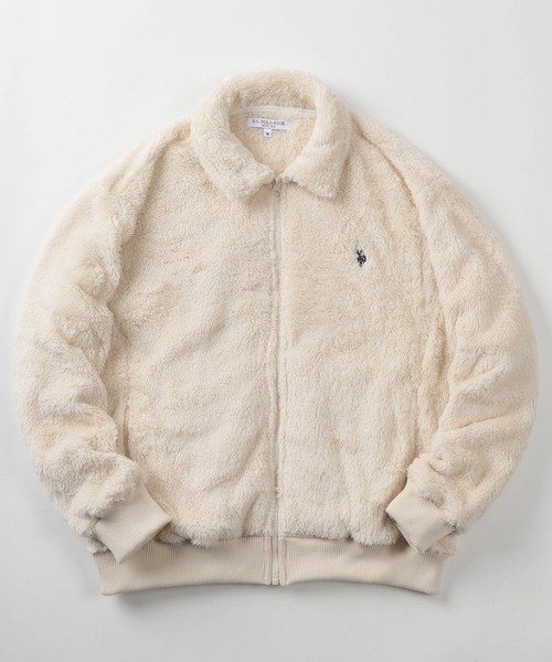 U.S. POLO ASSN.(ユーエスポロアッスン)の「【80】【U.S. POLO ASSN./ユーエスポロアッスン】ポロ襟 ボアフリース ブルゾン/ジャケット/ライトアウター/ワンポイント刺繍/ダブルフェイス/トラッド/プレッピー/ユニセックス/レディース/メンズ(ブルゾン・メンズ・カーキ/アイボリー/ネイビー/ブラック/ベージュ・M/L)」の2枚目の写真