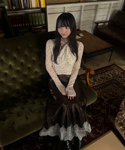 mellowneon(メロウネオン)の「サテンレーススカートビスチェセットアップ(セットアップ・レディース・ブラウン/ブルー系その他・MEDIUM/SMALL)」の9枚目の写真