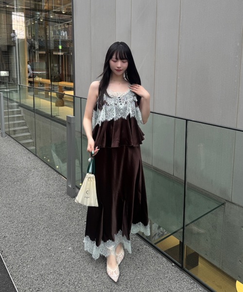 mellowneon(メロウネオン)の「サテンレーススカートビスチェセットアップ(セットアップ・レディース・ブラウン/ブルー系その他・MEDIUM/SMALL)」の21枚目の写真