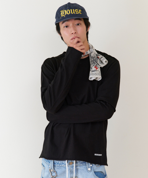 THEVINYLHOUSE(ザバイニルハウス)の「CUT-OFF LAYERED LS TEE BLACK(Tシャツ/カットソー・メンズ・その他・SMALL/MEDIUM/LARGE)」の3枚目の写真