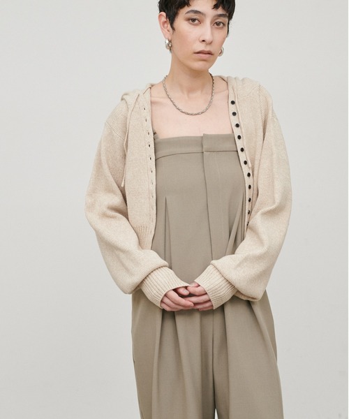 LARUTA(ラルータ)の「【LARUTA】ボリュームスリーブフードニット(カーディガン/ボレロ・レディース・チャコールグレー/ベージュ/ブラウン・FREE)」の3枚目の写真